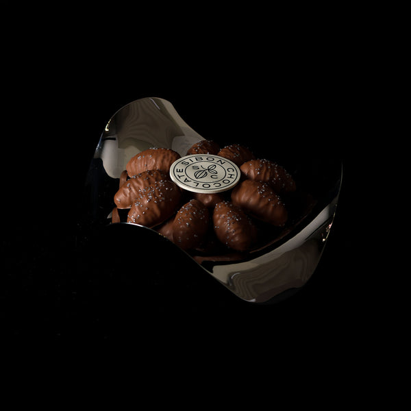salted Almond  chocolate - Kg