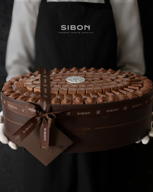 Oval Chocolate Box